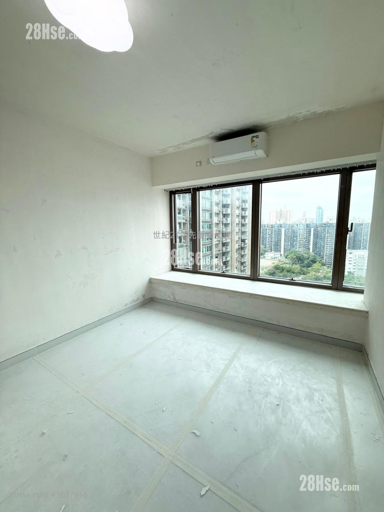 Celestial Heights Rental 4 Bedrooms , 3 Bathrooms 1,579 ft² Celestial Heights Rental 4 Bedrooms , 3 Bathrooms 1,579 ft²