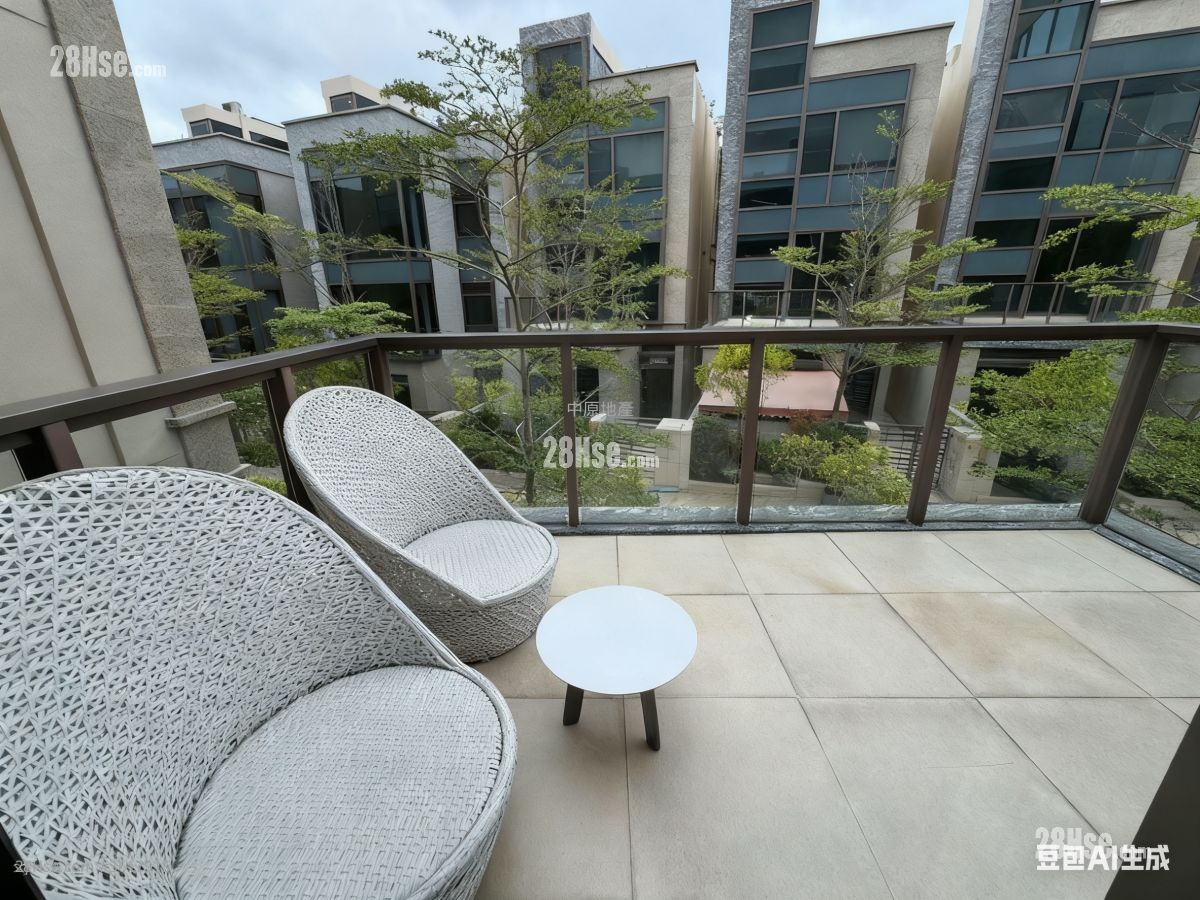 Domus Sell 3 Bedrooms 2,213 ft² Domus Sell 3 Bedrooms 2,213 ft²