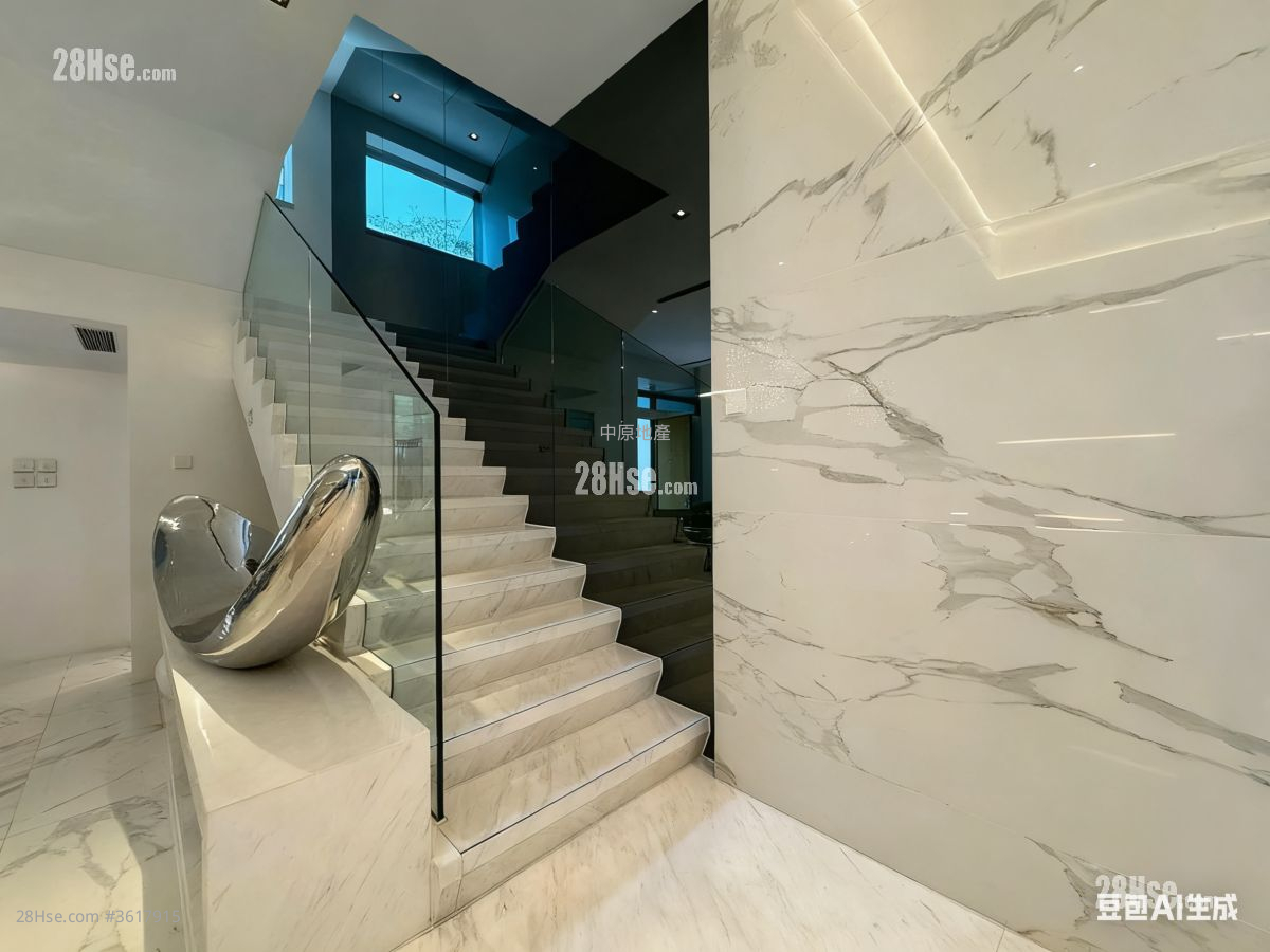 Domus Sell 3 Bedrooms 2,213 ft² Domus Sell 3 Bedrooms 2,213 ft²