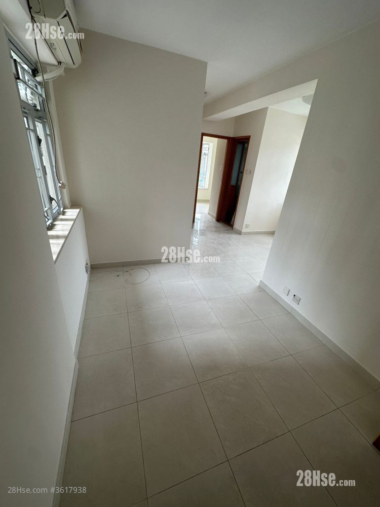 Shatin Centre Sell 2 Bedrooms , 1 Bathroom 390 ft²