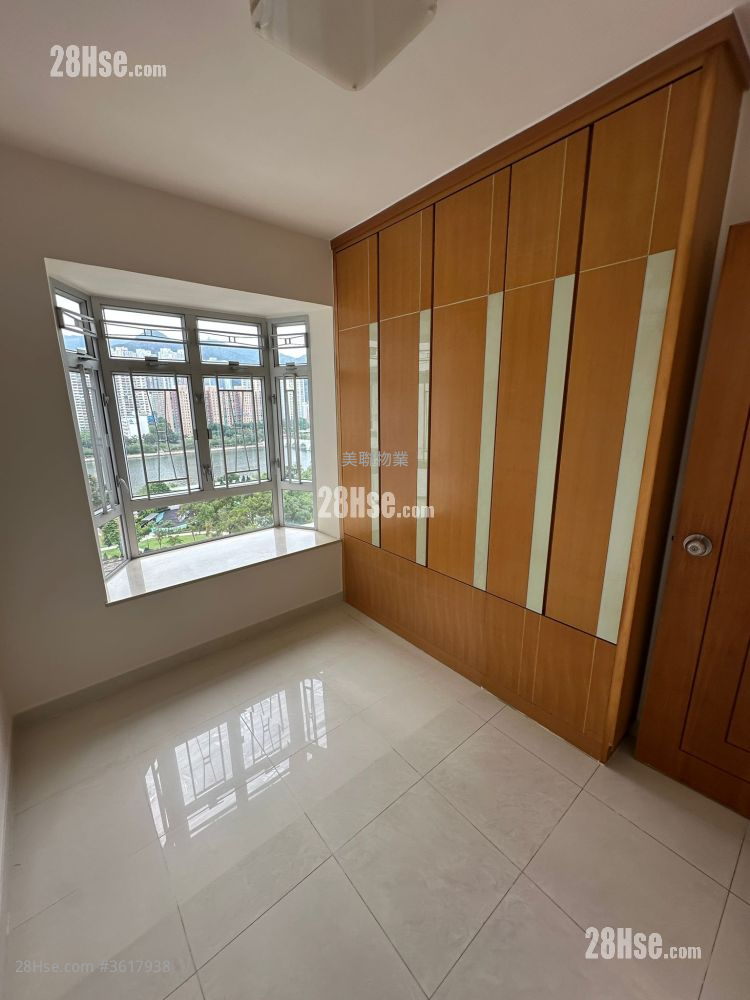 Shatin Centre Sell 2 Bedrooms , 1 Bathroom 390 ft² Shatin Centre Sell 2 Bedrooms , 1 Bathroom 390 ft²