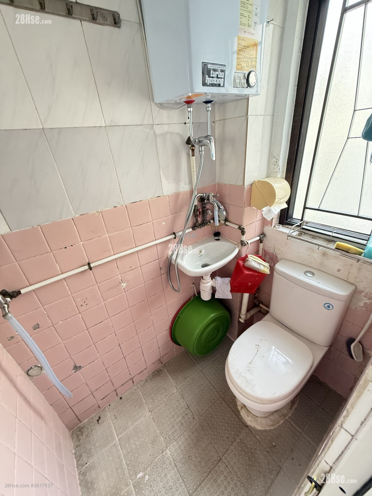 Chinese Mansion Sell 2 Bedrooms , 1 Bathroom 280 ft² Chinese Mansion Sell 2 Bedrooms , 1 Bathroom 280 ft²