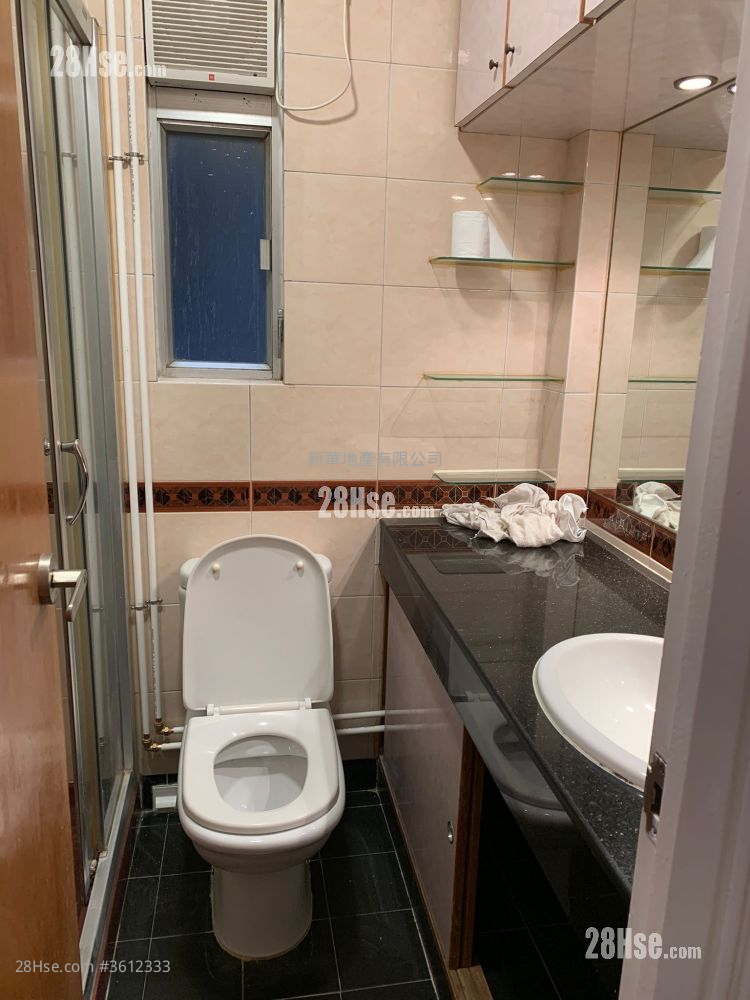Fok Cheong Building Sell 2 Bedrooms , 1 Bathroom 401 ft² Fok Cheong Building Sell 2 Bedrooms , 1 Bathroom 401 ft²