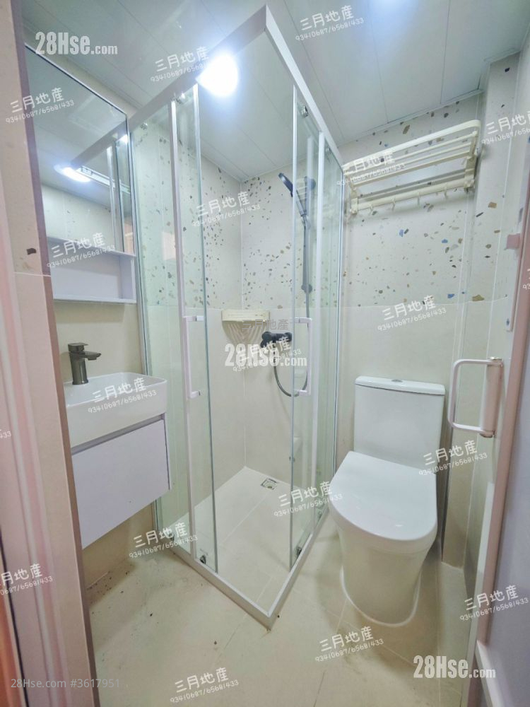 Golden Mansion Sell 4 Bedrooms , 4 Bathrooms 634 ft² Golden Mansion Sell 4 Bedrooms , 4 Bathrooms 634 ft²