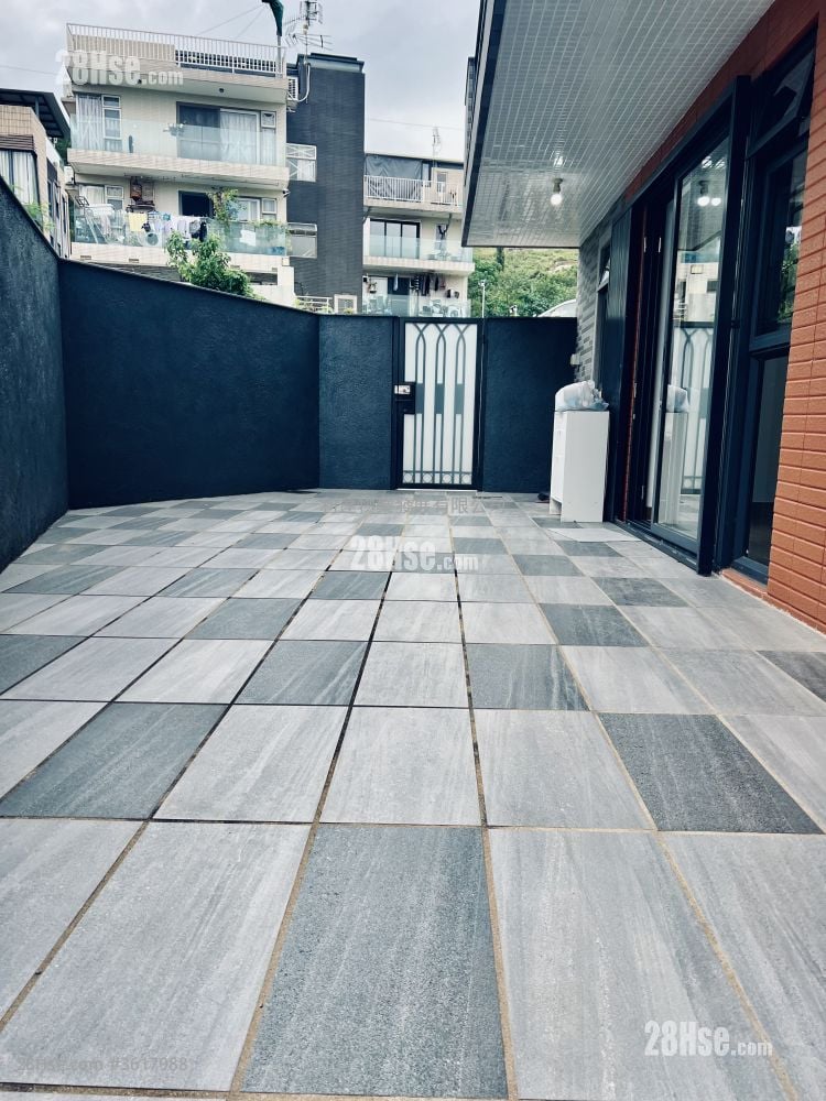 Village Rental 3 Bedrooms , 2 Bathrooms 700 ft²