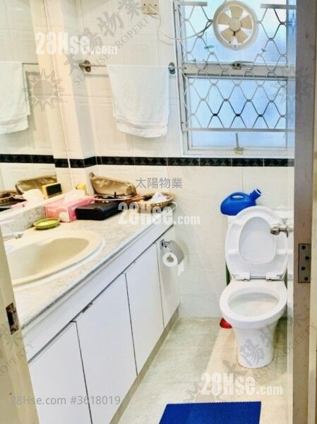 Whampoa Garden Sell 3 Bedrooms 777 ft² Whampoa Garden Sell 3 Bedrooms 777 ft²