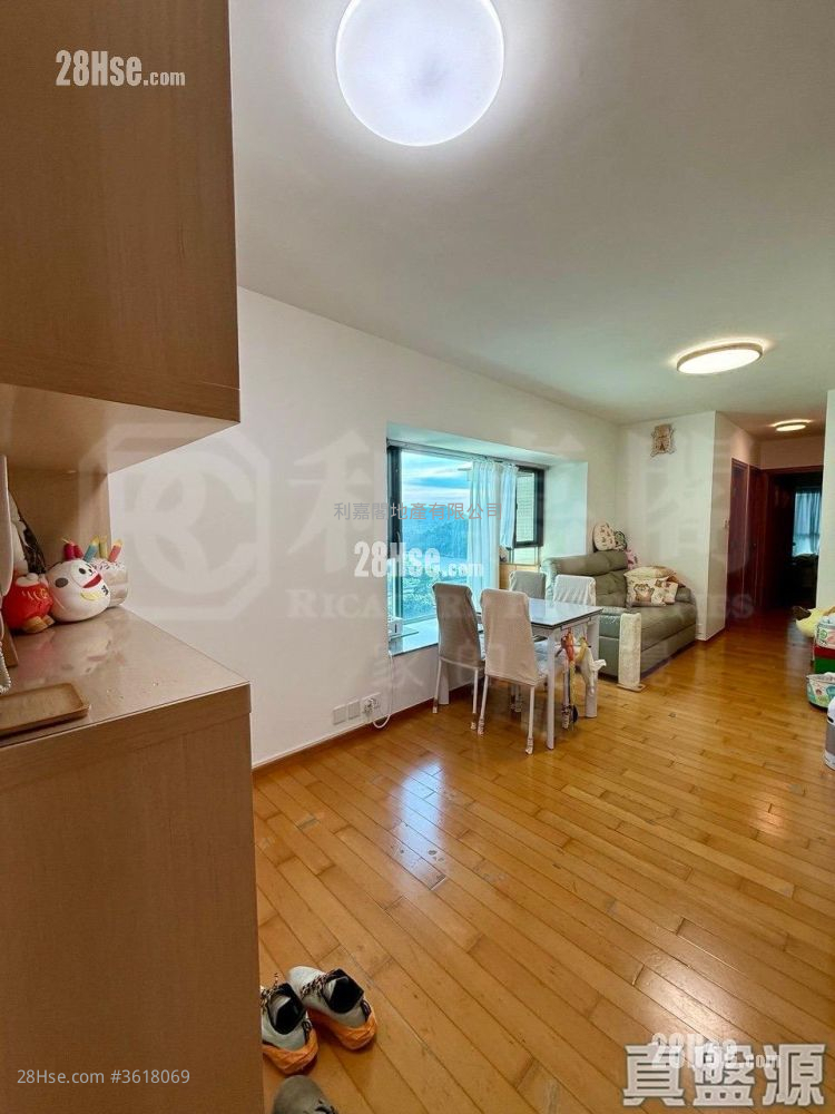 Seaview Crescent Sell 2 Bedrooms 508 ft² Seaview Crescent Sell 2 Bedrooms 508 ft²