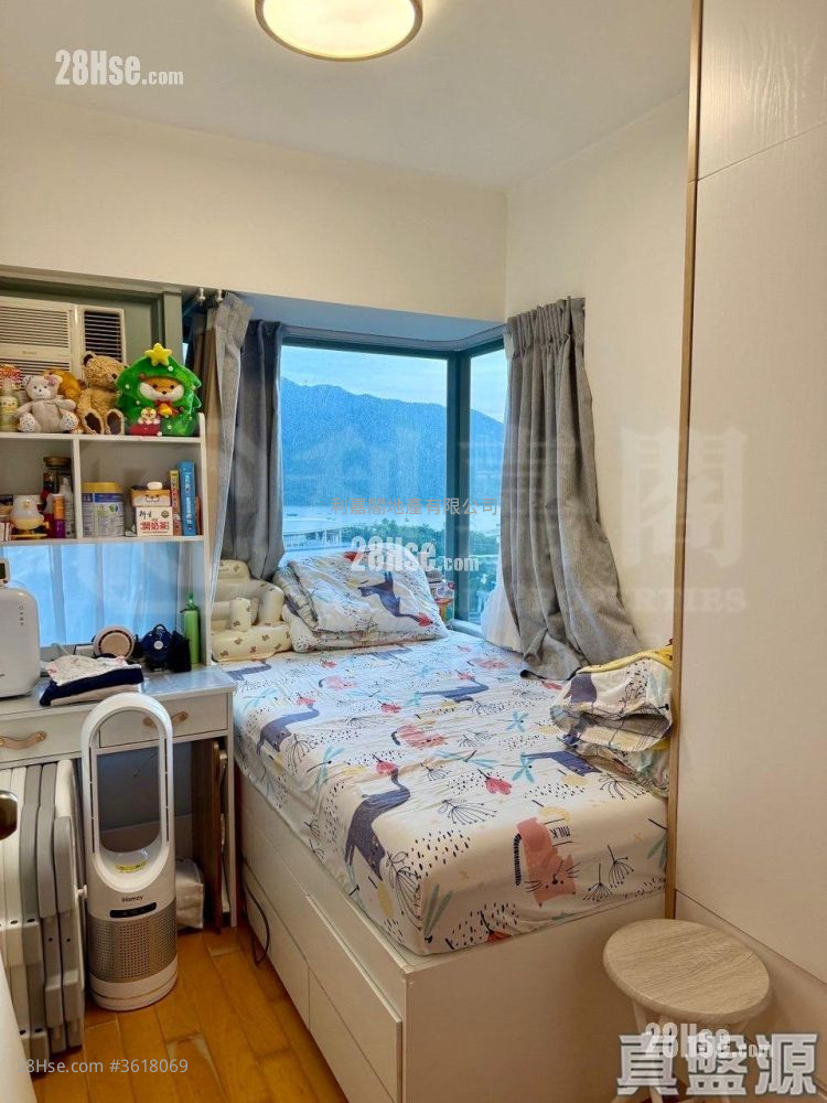 Seaview Crescent Sell 2 Bedrooms 508 ft² Seaview Crescent Sell 2 Bedrooms 508 ft²
