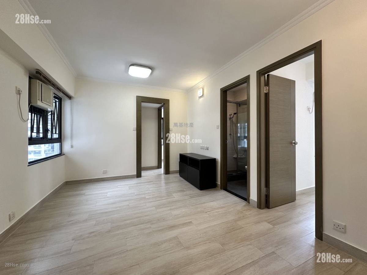 Ying Ga Garden Rental 3 Bedrooms , 1 Bathroom 482 ft²