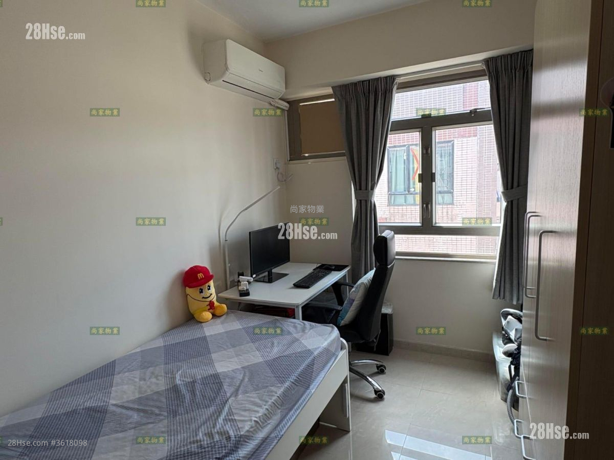 Marbella Gardens Sell 3 Bedrooms , 2 Bathrooms 785 ft² Marbella Gardens Sell 3 Bedrooms , 2 Bathrooms 785 ft²