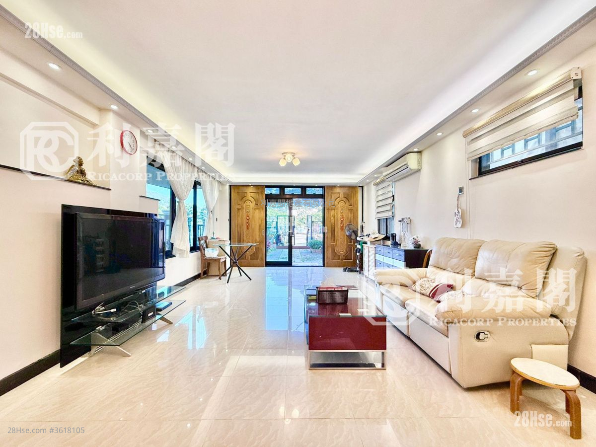 Sai Keng Tsuen Sell 4 Bedrooms , 2 Bathrooms 2,100 ft² Sai Keng Tsuen Sell 4 Bedrooms , 2 Bathrooms 2,100 ft²