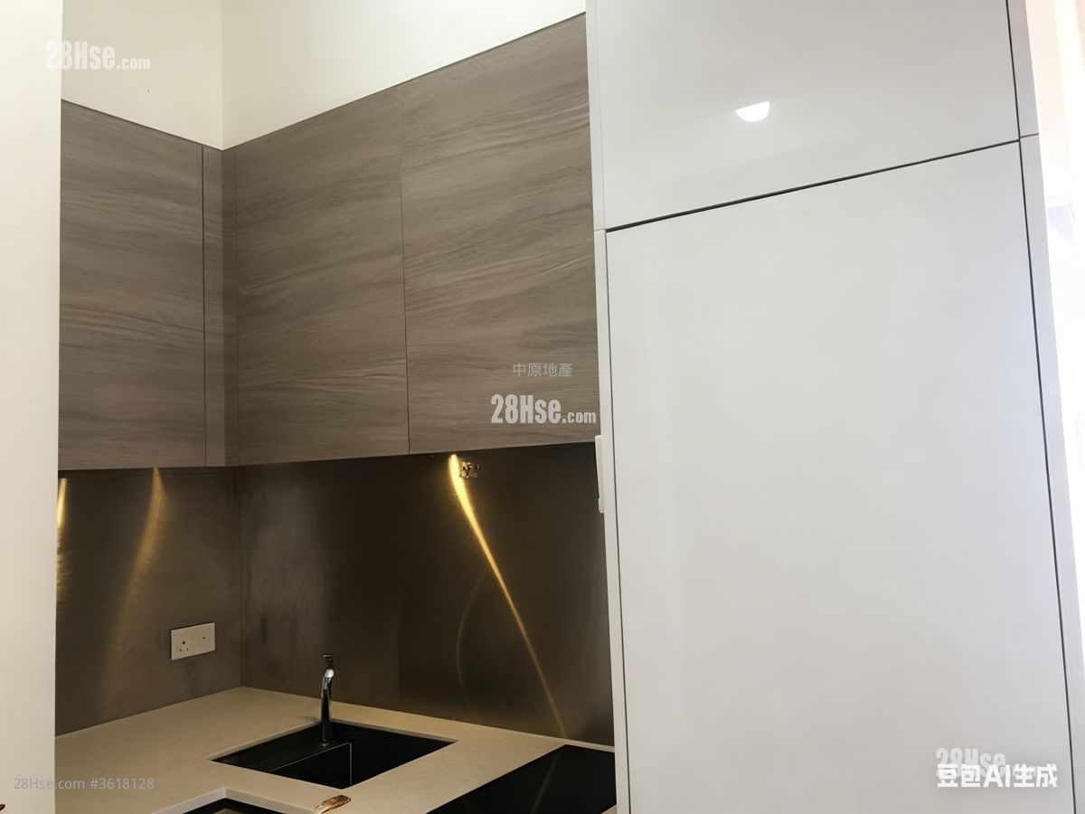 The Reach Sell 2 Bedrooms 443 ft² The Reach Sell 2 Bedrooms 443 ft²