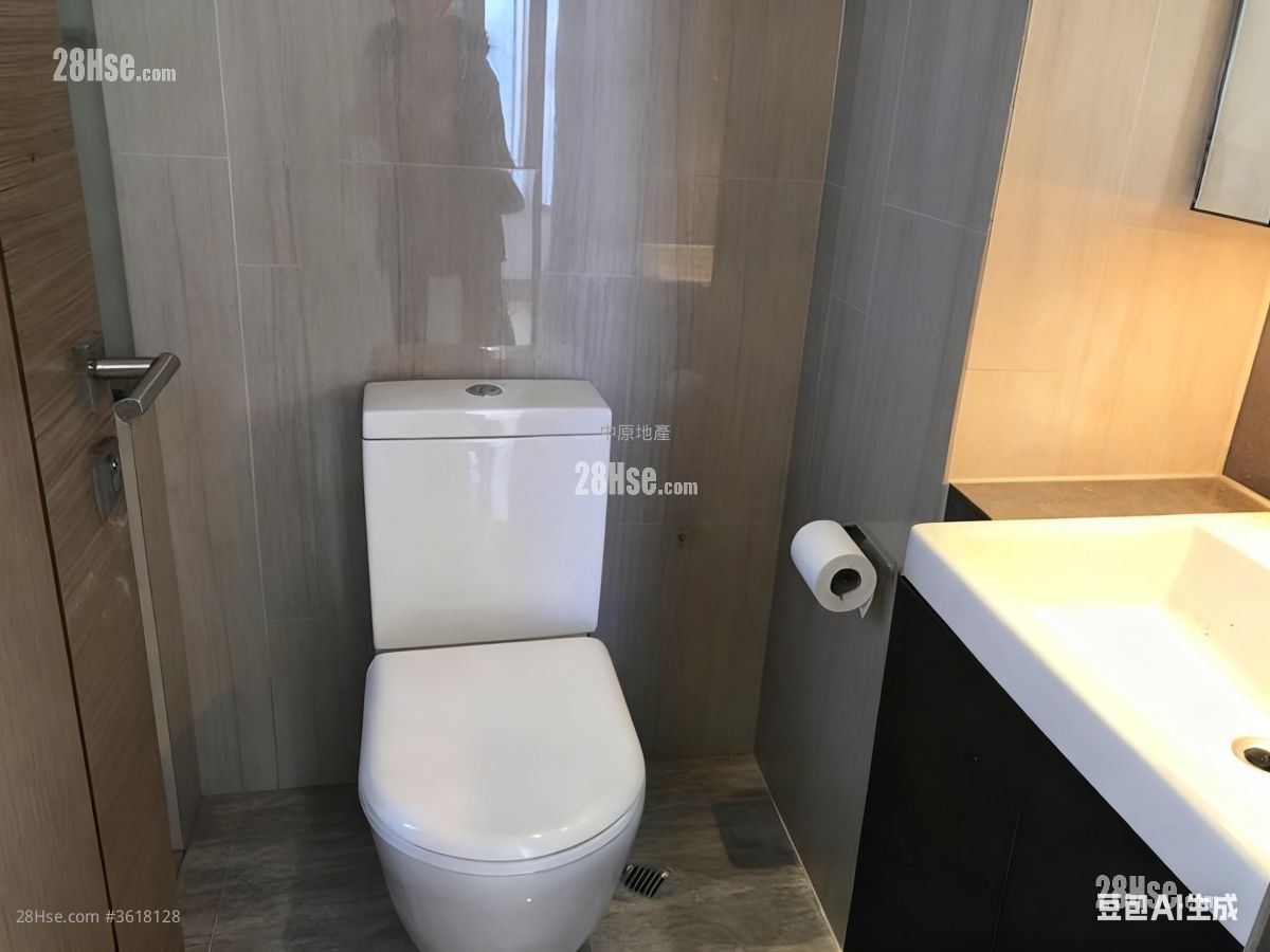 The Reach Sell 2 Bedrooms 443 ft² The Reach Sell 2 Bedrooms 443 ft²