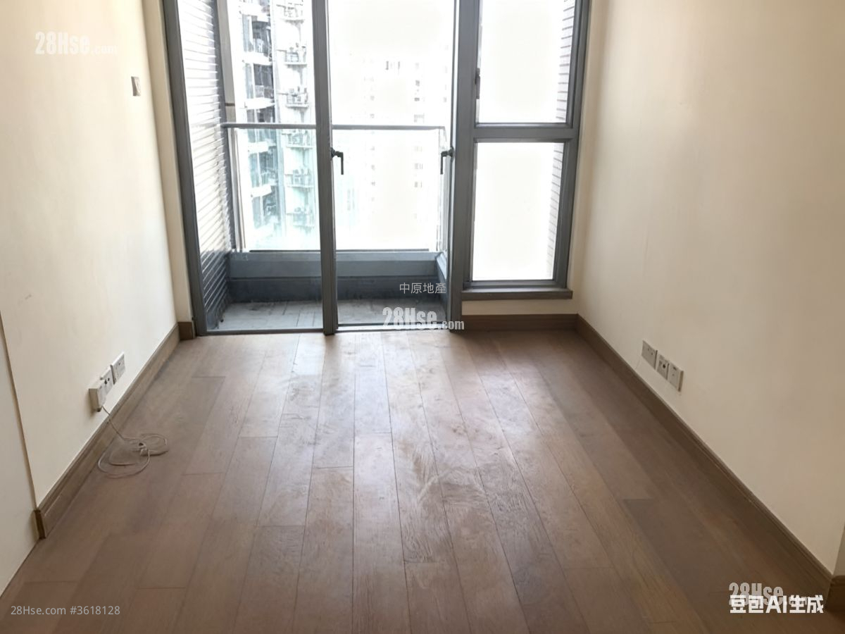 The Reach Sell 2 Bedrooms 443 ft² The Reach Sell 2 Bedrooms 443 ft²