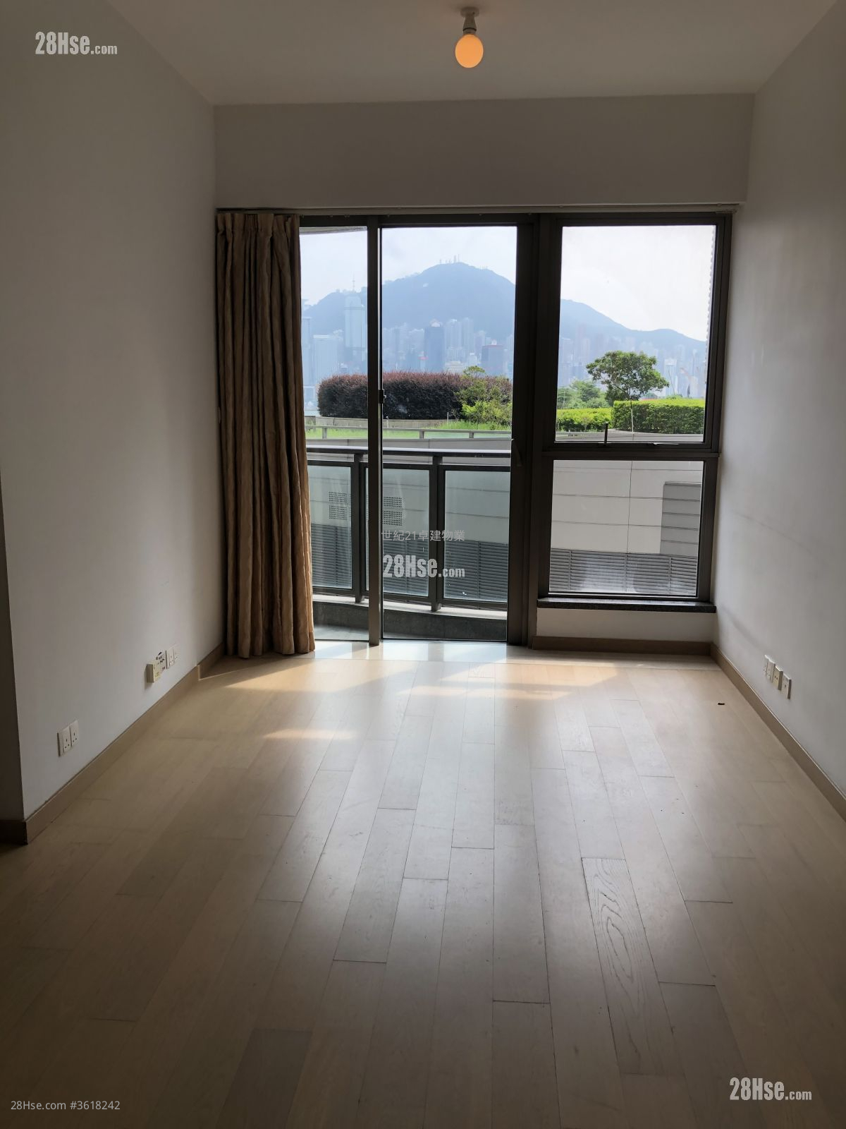 The Austin Rental 2 Bedrooms , 2 Bathrooms 624 ft² The Austin Rental 2 Bedrooms , 2 Bathrooms 624 ft²