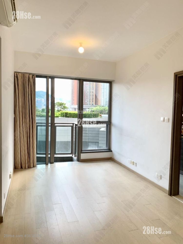 The Austin Rental 2 Bedrooms , 2 Bathrooms 624 ft² The Austin Rental 2 Bedrooms , 2 Bathrooms 624 ft²