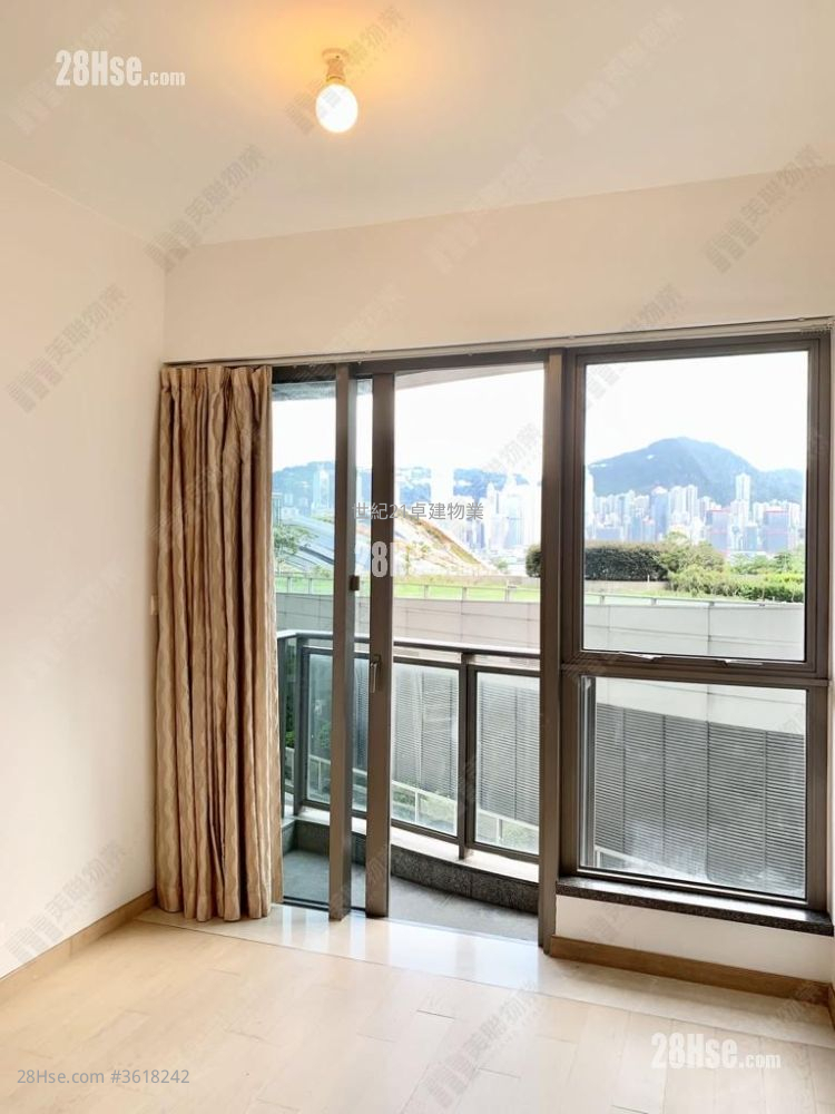 The Austin Rental 2 Bedrooms , 2 Bathrooms 624 ft² The Austin Rental 2 Bedrooms , 2 Bathrooms 624 ft²