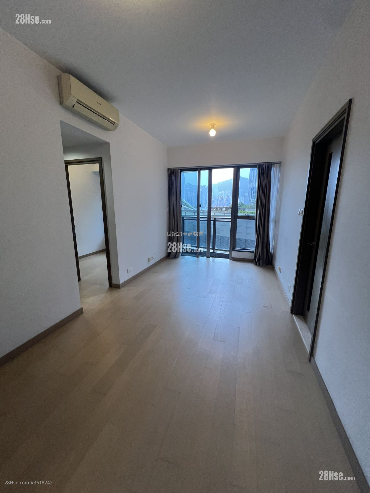 The Austin Rental 2 Bedrooms , 2 Bathrooms 624 ft² The Austin Rental 2 Bedrooms , 2 Bathrooms 624 ft²