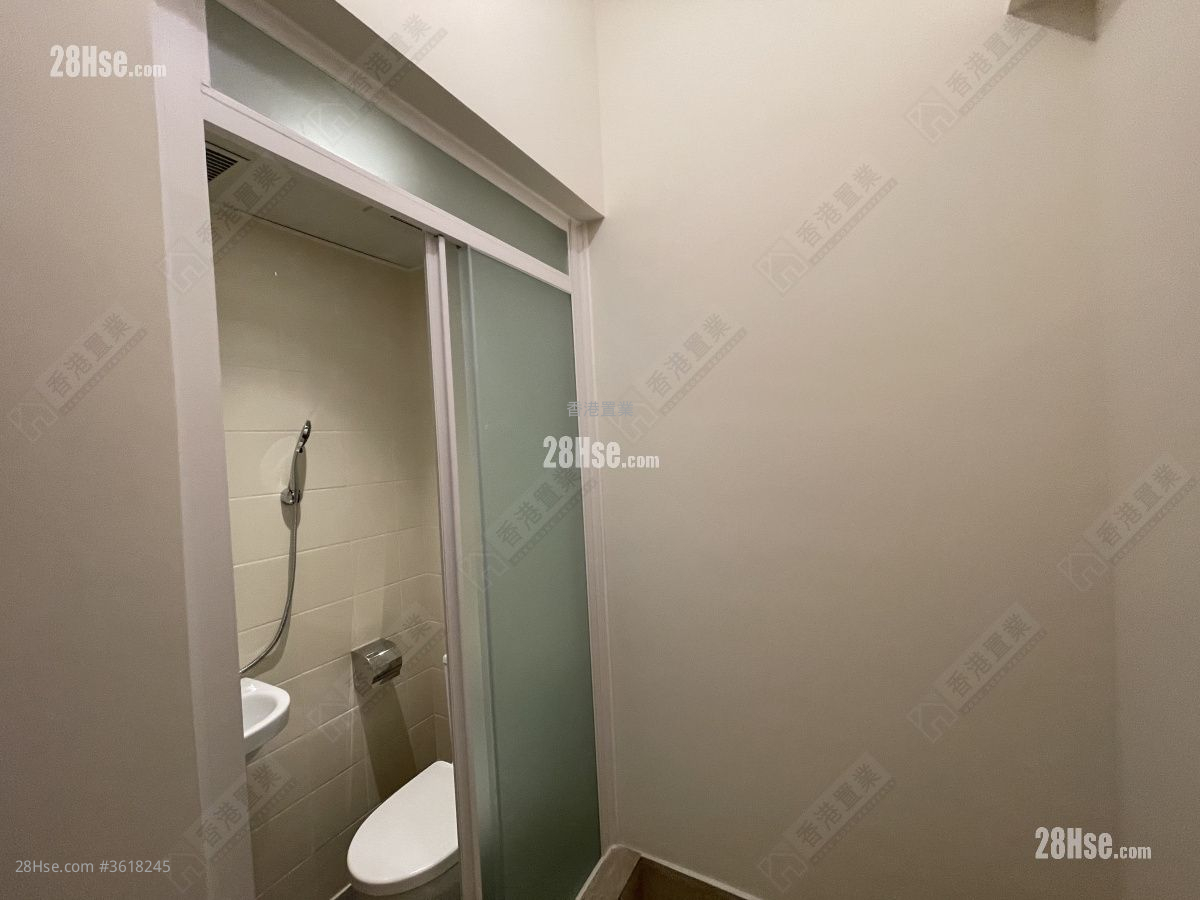 Grand Central Sell 4 Bedrooms , 3 Bathrooms 1,092 ft² Grand Central Sell 4 Bedrooms , 3 Bathrooms 1,092 ft²