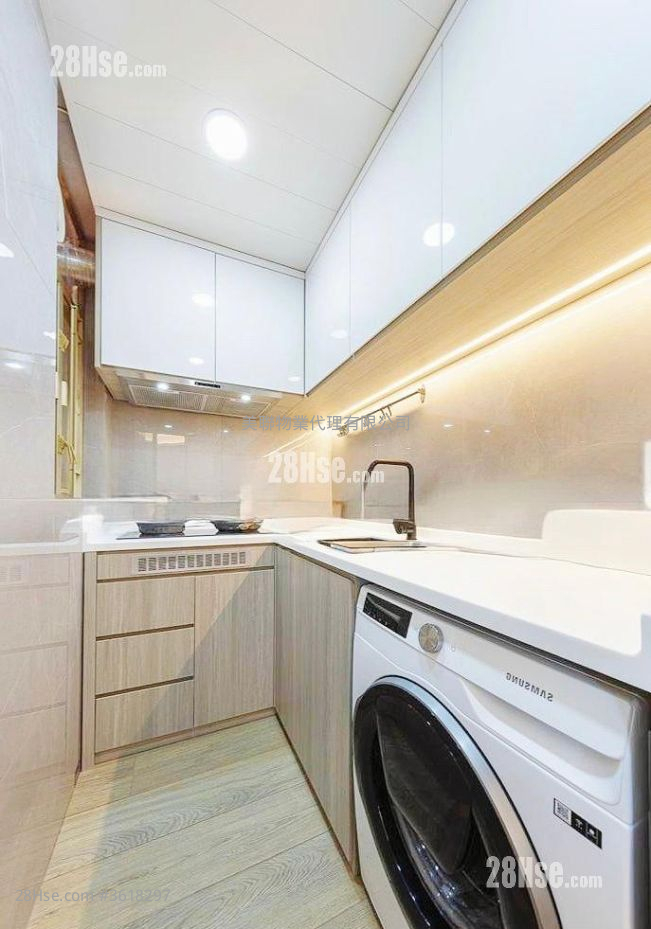 Avon Park Sell 2 Bedrooms , 1 Bathroom 441 ft² Avon Park Sell 2 Bedrooms , 1 Bathroom 441 ft²