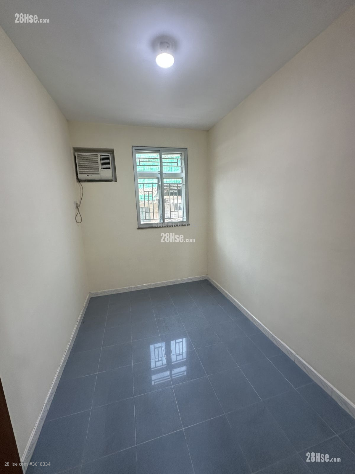Village Rental 3 Bedrooms , 1 Bathroom 653 ft² Village Rental 3 Bedrooms , 1 Bathroom 653 ft²