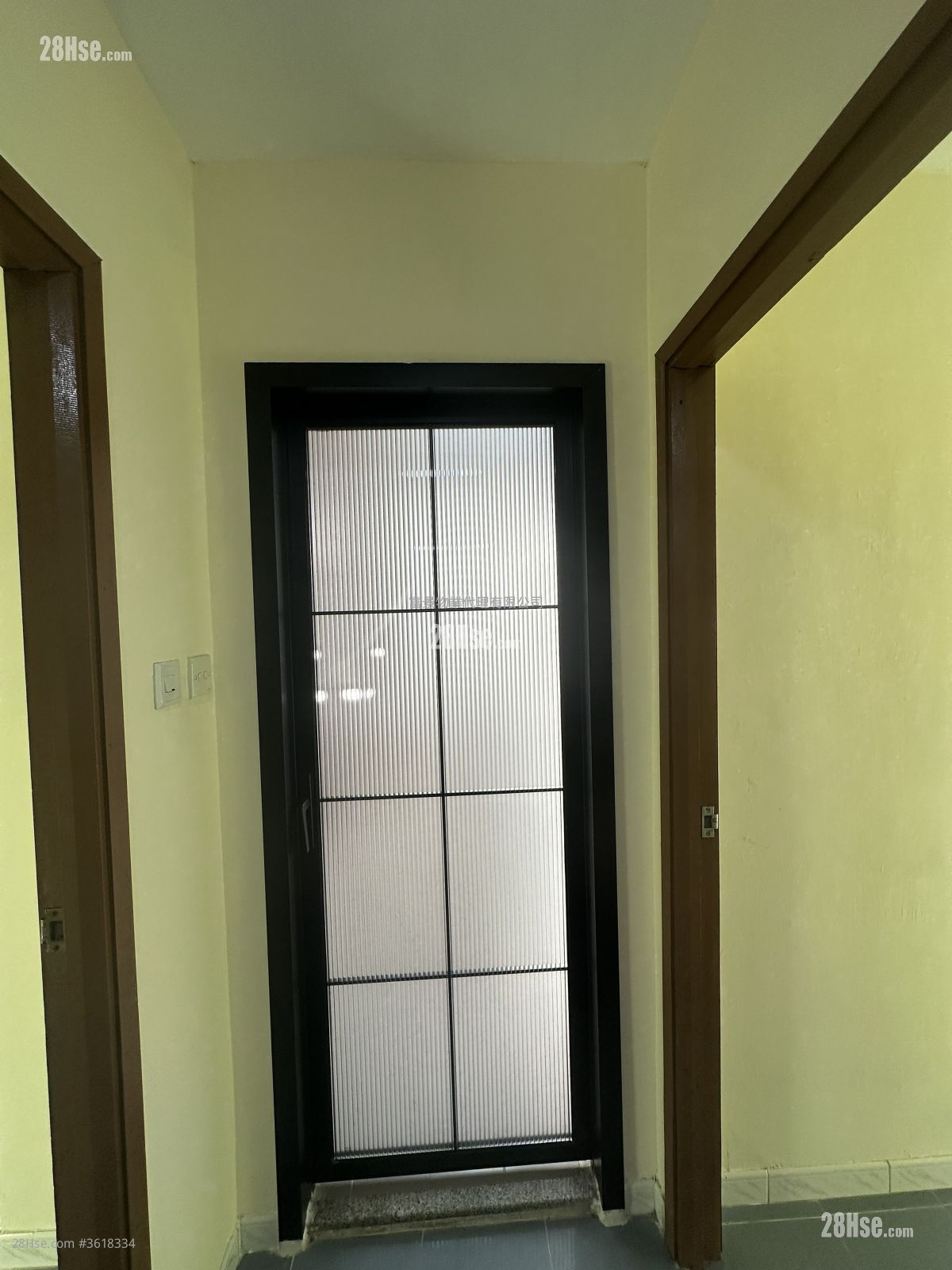 Village Rental 3 Bedrooms , 1 Bathroom 653 ft² Village Rental 3 Bedrooms , 1 Bathroom 653 ft²