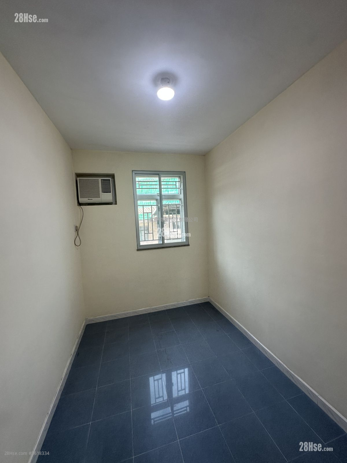 Village Rental 3 Bedrooms , 1 Bathroom 653 ft² Village Rental 3 Bedrooms , 1 Bathroom 653 ft²