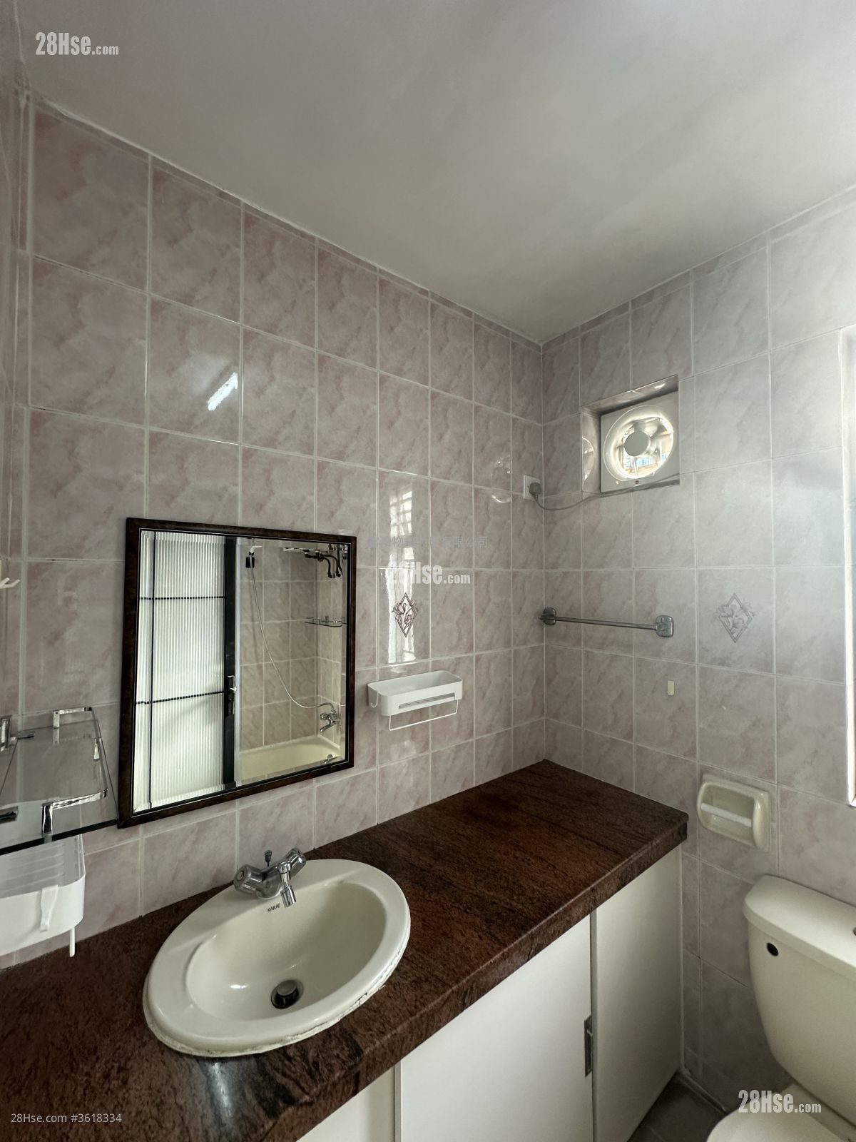 Village Rental 3 Bedrooms , 1 Bathroom 653 ft² Village Rental 3 Bedrooms , 1 Bathroom 653 ft²