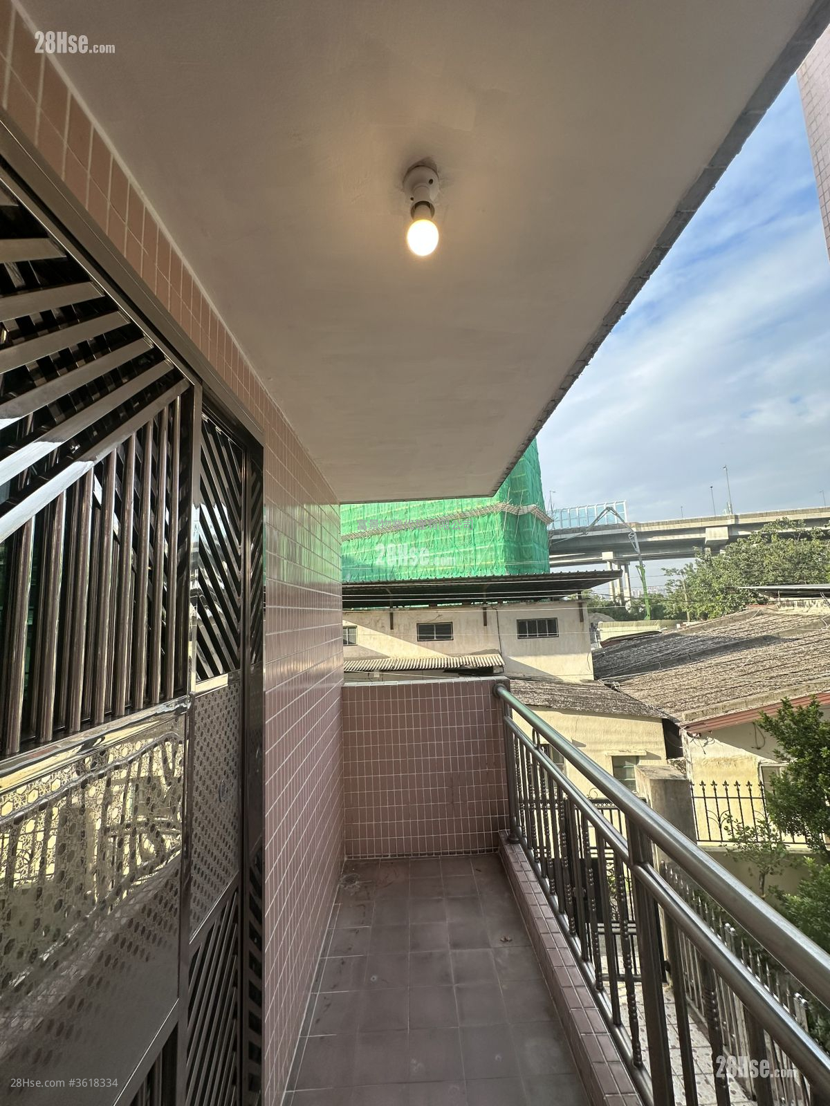 Village Rental 3 Bedrooms , 1 Bathroom 653 ft² Village Rental 3 Bedrooms , 1 Bathroom 653 ft²