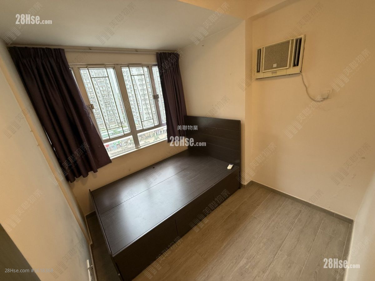 Lucky Plaza Sell 2 Bedrooms , 1 Bathroom 348 ft² Lucky Plaza Sell 2 Bedrooms , 1 Bathroom 348 ft²