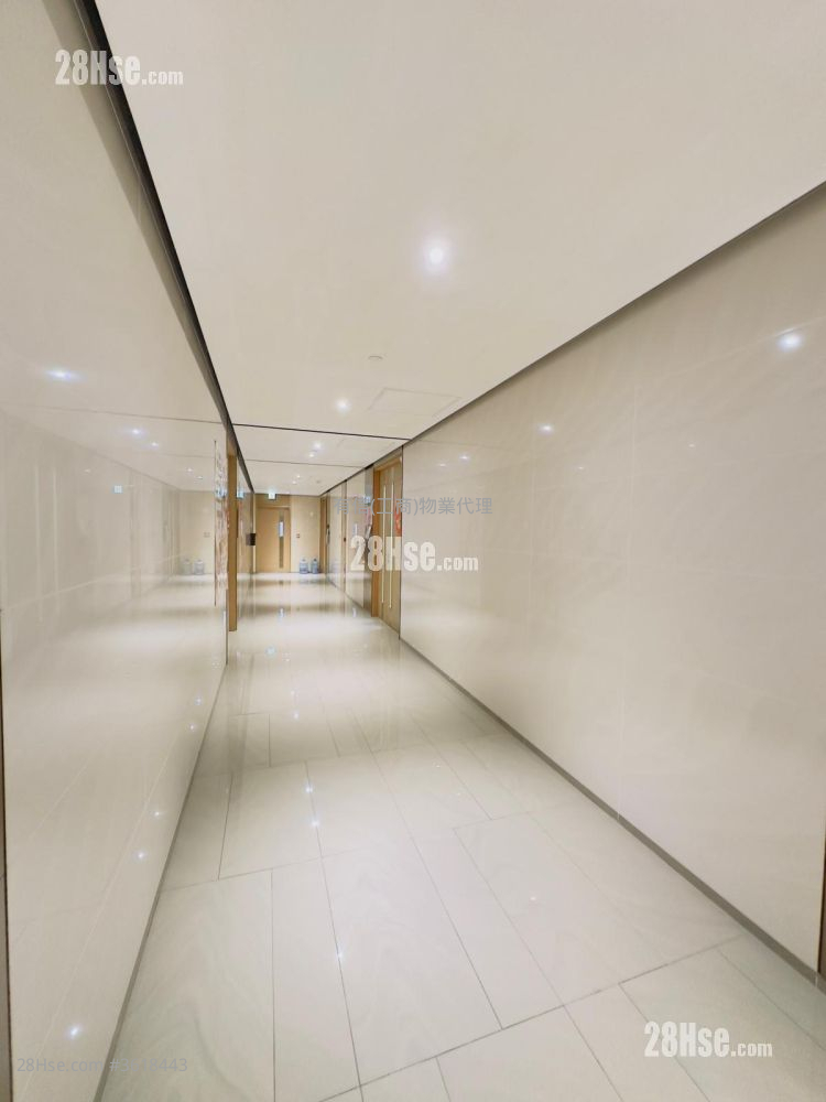 The Globe Rental 1 Toilet 916 ft² The Globe Rental 1 Toilet 916 ft²