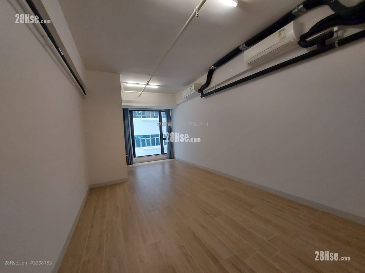 W212 Rental 1 Toilet W212 Rental 1 Toilet