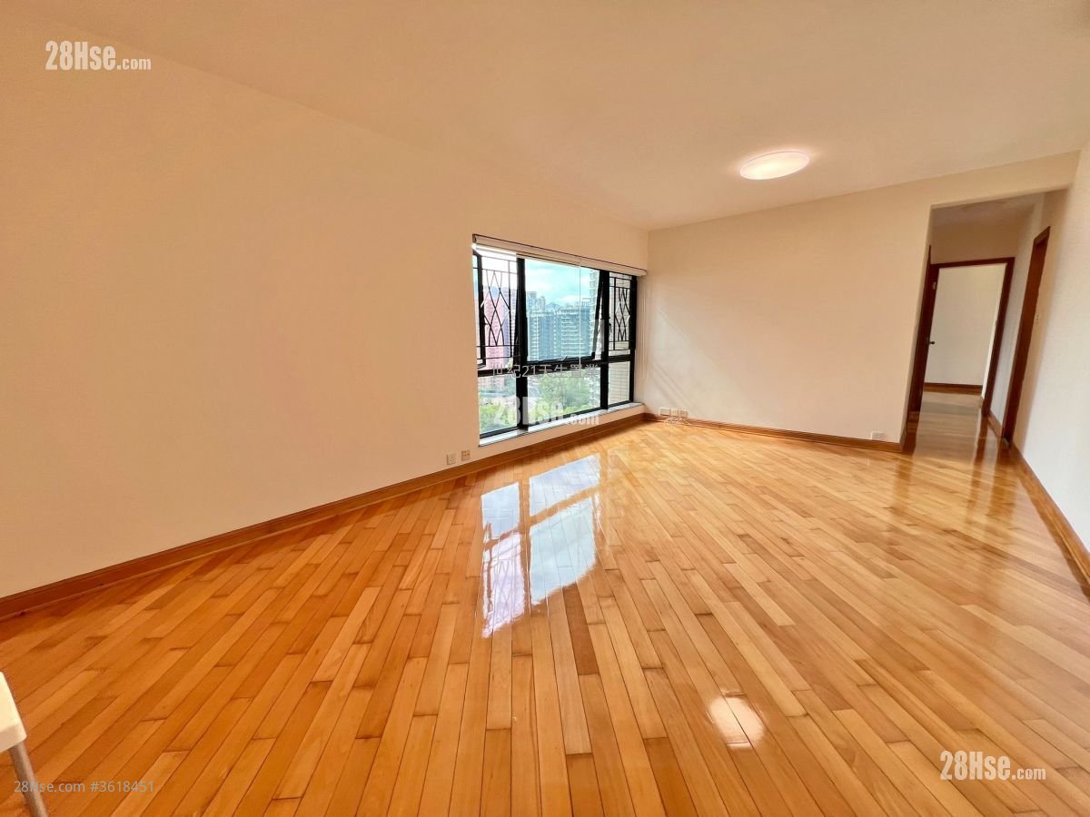 Aegean Coast Rental 3 Bedrooms , 2 Bathrooms 811 ft²