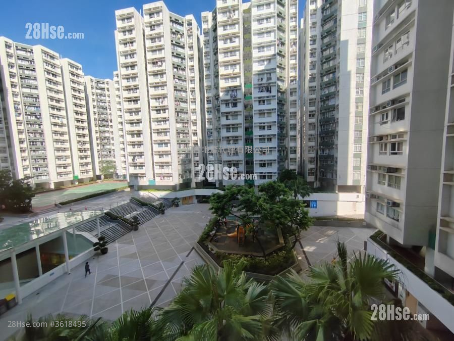 Whampoa Garden Sell 2 Bedrooms , 1 Bathroom 389 ft²