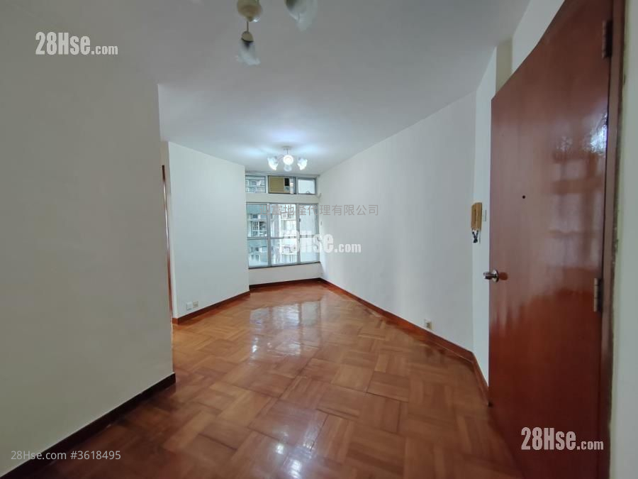 Whampoa Garden Sell 2 Bedrooms , 1 Bathroom 389 ft² Whampoa Garden Sell 2 Bedrooms , 1 Bathroom 389 ft²