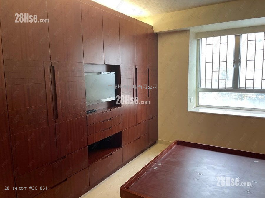 Village Gardens Sell 3 Bedrooms , 2 Bathrooms 801 ft² Village Gardens Sell 3 Bedrooms , 2 Bathrooms 801 ft²