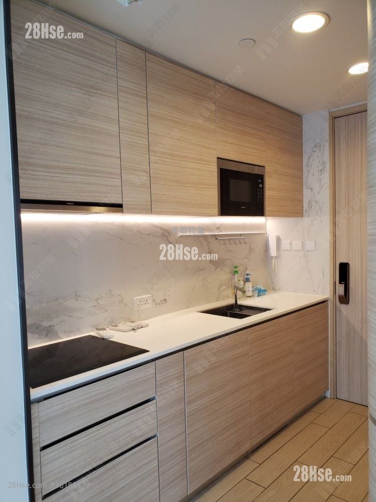 Edition 178 Sell 2 Bedrooms 398 ft² Edition 178 Sell 2 Bedrooms 398 ft²