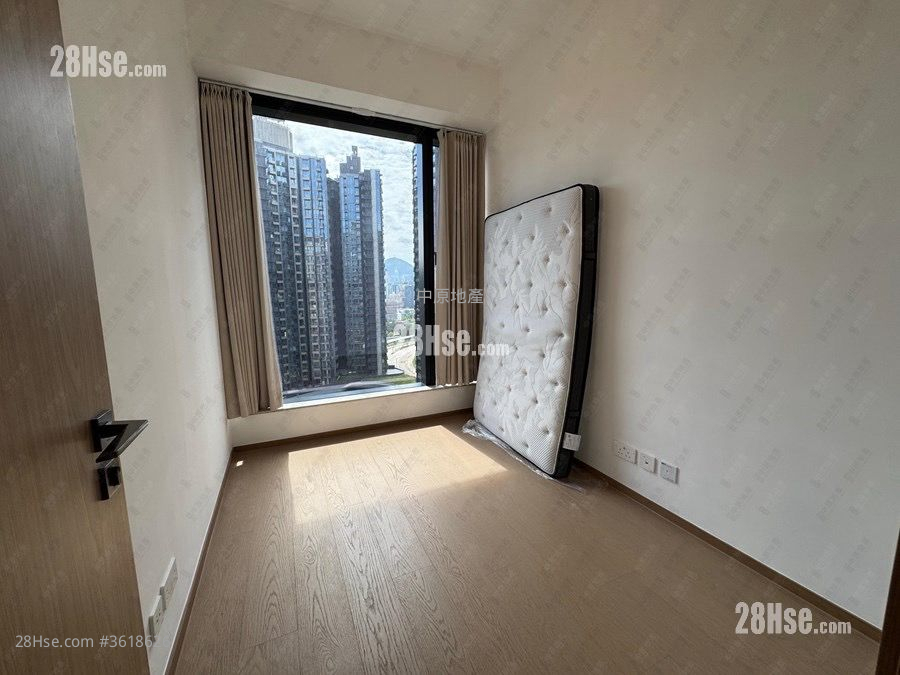 Onmantin Rental 3 Bedrooms , 2 Bathrooms 797 ft² Onmantin Rental 3 Bedrooms , 2 Bathrooms 797 ft²