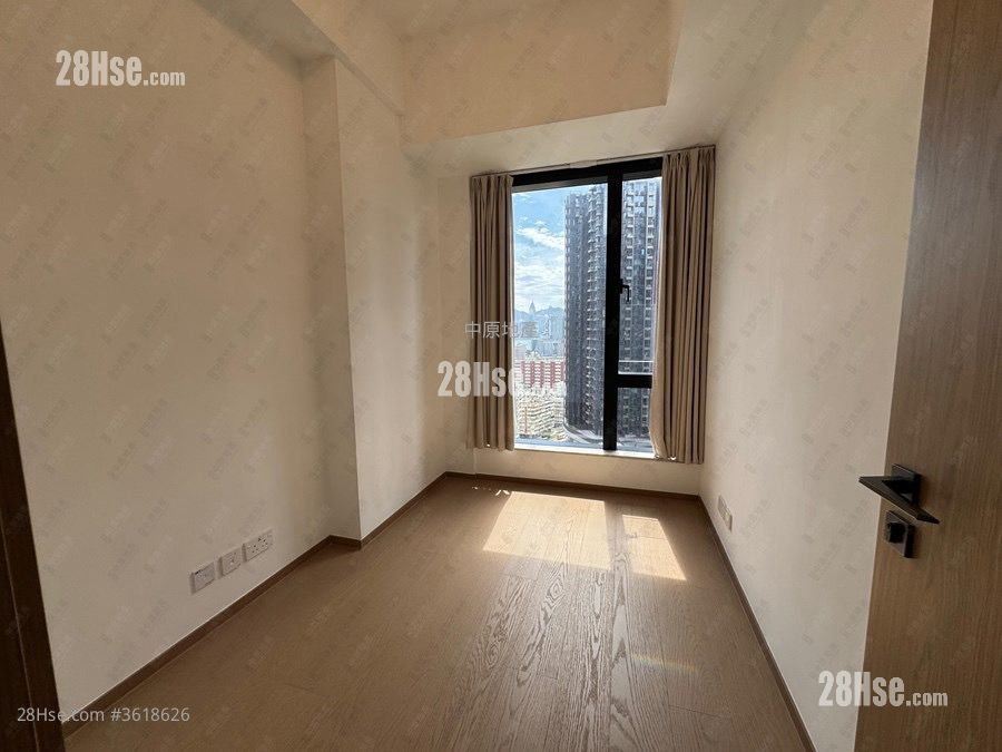 Onmantin Rental 3 Bedrooms , 2 Bathrooms 797 ft² Onmantin Rental 3 Bedrooms , 2 Bathrooms 797 ft²