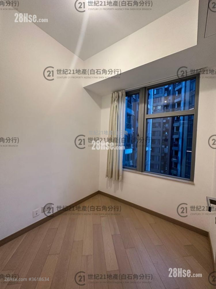 St Martin Sell 2 Bedrooms , 1 Bathroom 448 ft² St Martin Sell 2 Bedrooms , 1 Bathroom 448 ft²