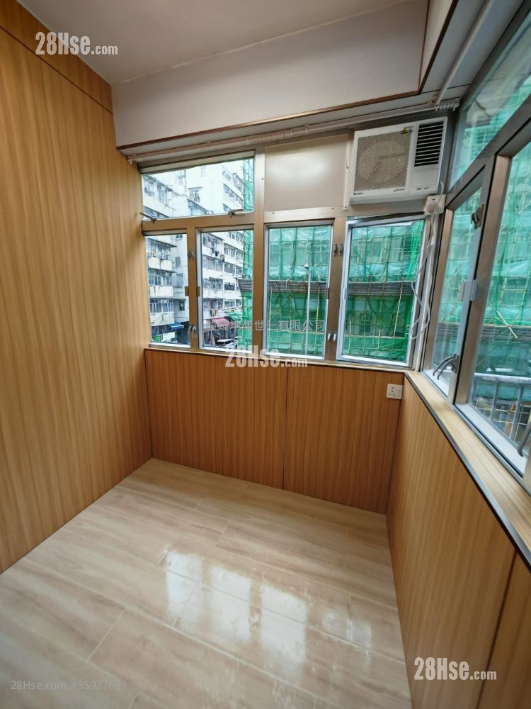 Nam Fung Mansion Rental Studio , 1 Bathroom 160 ft²
