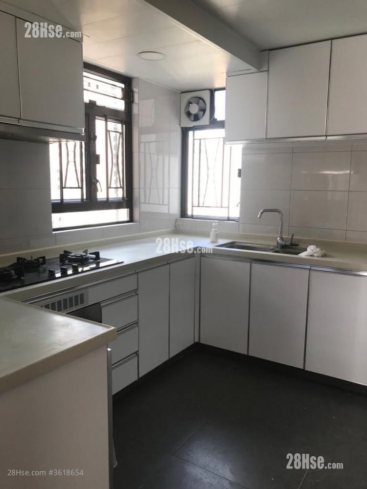 Cumine Court Sell 4 Bedrooms , 3 Bathrooms 1,457 ft² Cumine Court Sell 4 Bedrooms , 3 Bathrooms 1,457 ft²