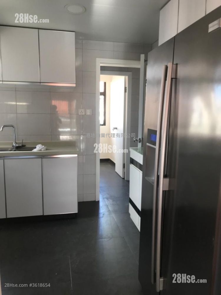 Cumine Court Sell 4 Bedrooms , 3 Bathrooms 1,457 ft² Cumine Court Sell 4 Bedrooms , 3 Bathrooms 1,457 ft²