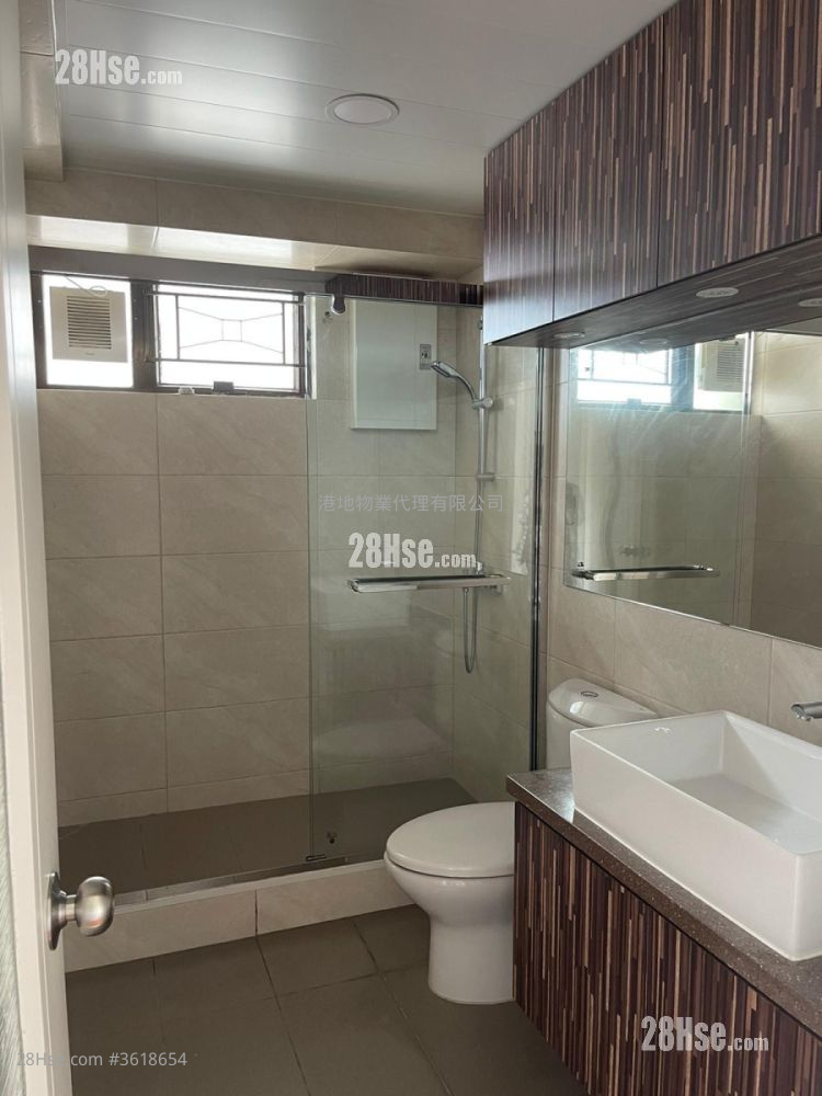 Cumine Court Sell 4 Bedrooms , 3 Bathrooms 1,457 ft² Cumine Court Sell 4 Bedrooms , 3 Bathrooms 1,457 ft²