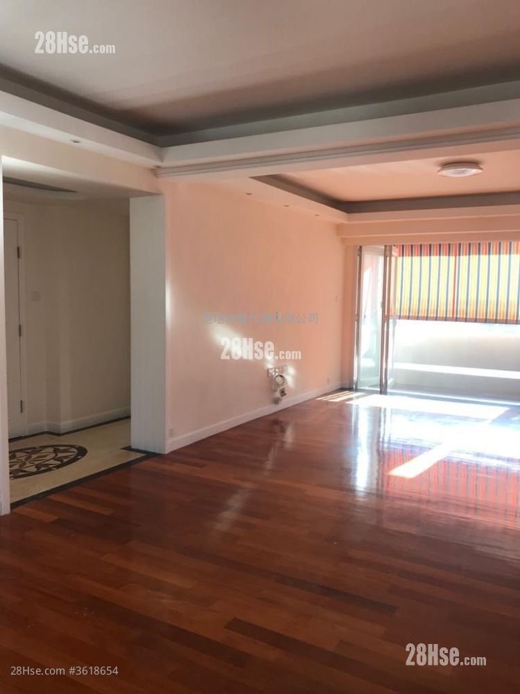 Cumine Court Sell 4 Bedrooms , 3 Bathrooms 1,457 ft² Cumine Court Sell 4 Bedrooms , 3 Bathrooms 1,457 ft²