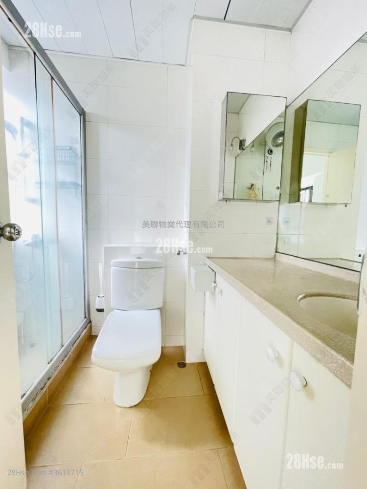 Celebrity Garden Sell 3 Bedrooms , 2 Bathrooms 828 ft² Celebrity Garden Sell 3 Bedrooms , 2 Bathrooms 828 ft²