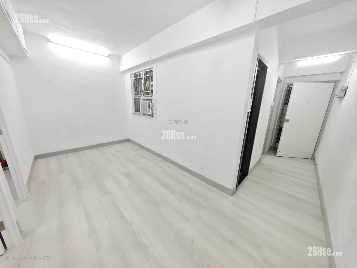 Lai King Building Rental 2 Bedrooms , 1 Bathroom 377 ft²