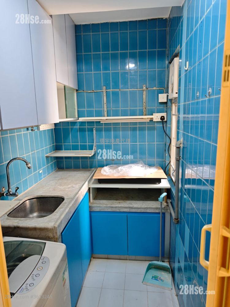 Honley Court Rental 1 Bedroom , 1 Bathroom 295 ft² Honley Court Rental 1 Bedroom , 1 Bathroom 295 ft²