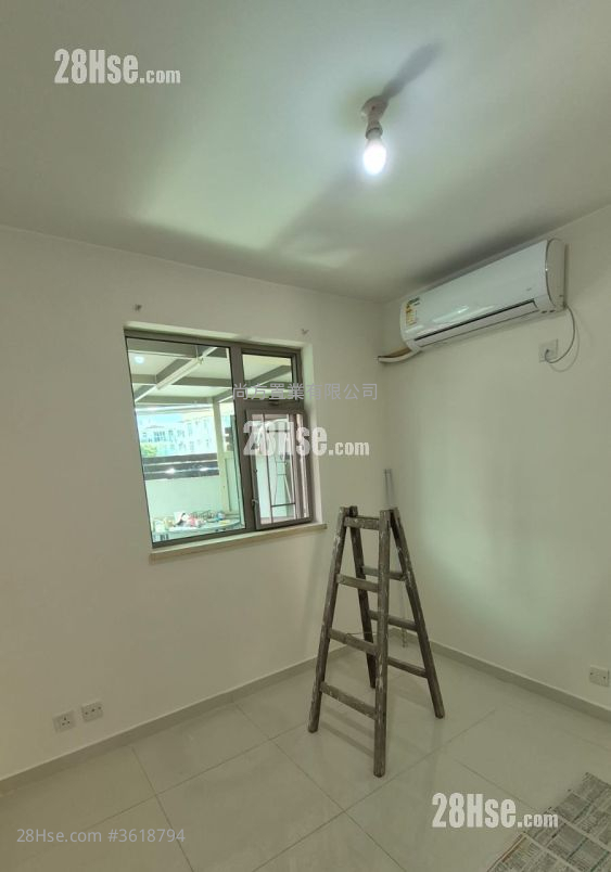 Village Rental 3 Bedrooms , 1 Bathroom 700 ft² Village Rental 3 Bedrooms , 1 Bathroom 700 ft²