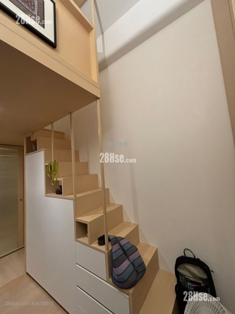 Crescent Green Sell 3 Bedrooms , 2 Bathrooms 1,012 ft² Crescent Green Sell 3 Bedrooms , 2 Bathrooms 1,012 ft²